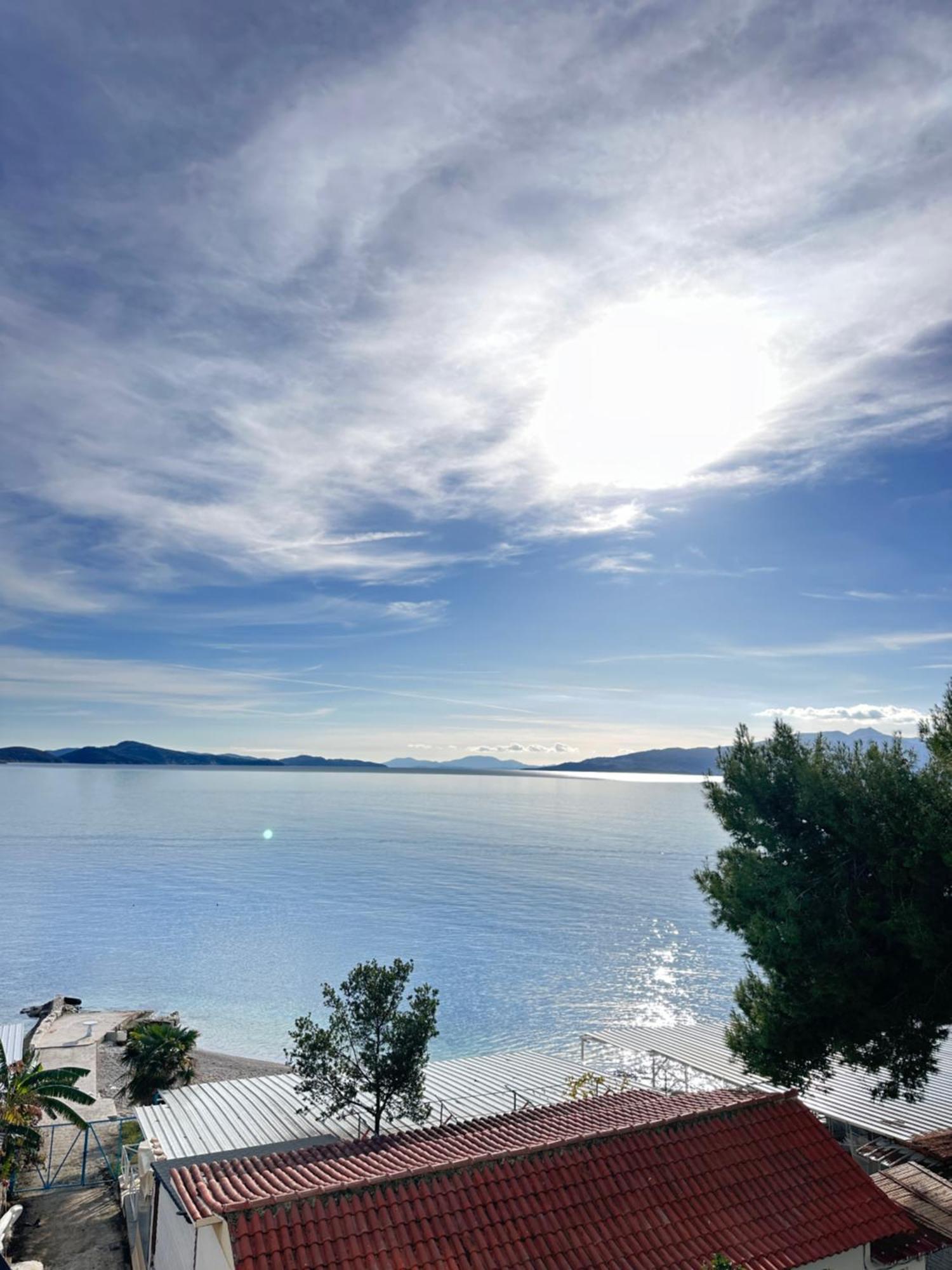 The Hill Sea View Apartment Sarandë Exterior foto